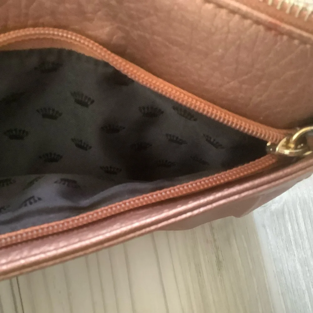 Juicy couture mini purse bag clutch wristlet gold pvc faux leather embosssed